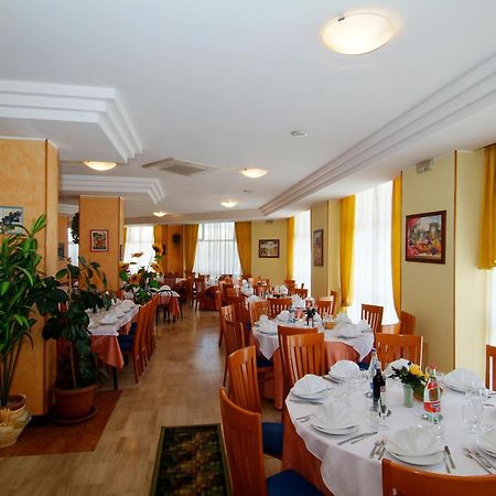 Grand Eurhotel Montesilvano Marina Екстериор снимка