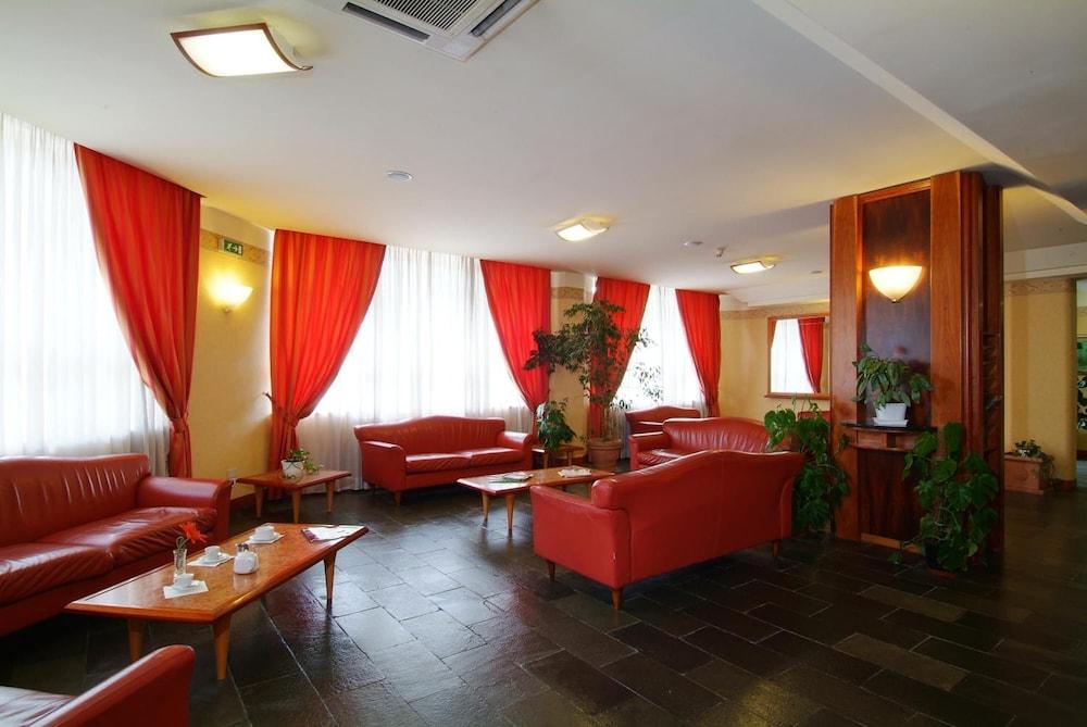 Grand Eurhotel Montesilvano Marina Екстериор снимка