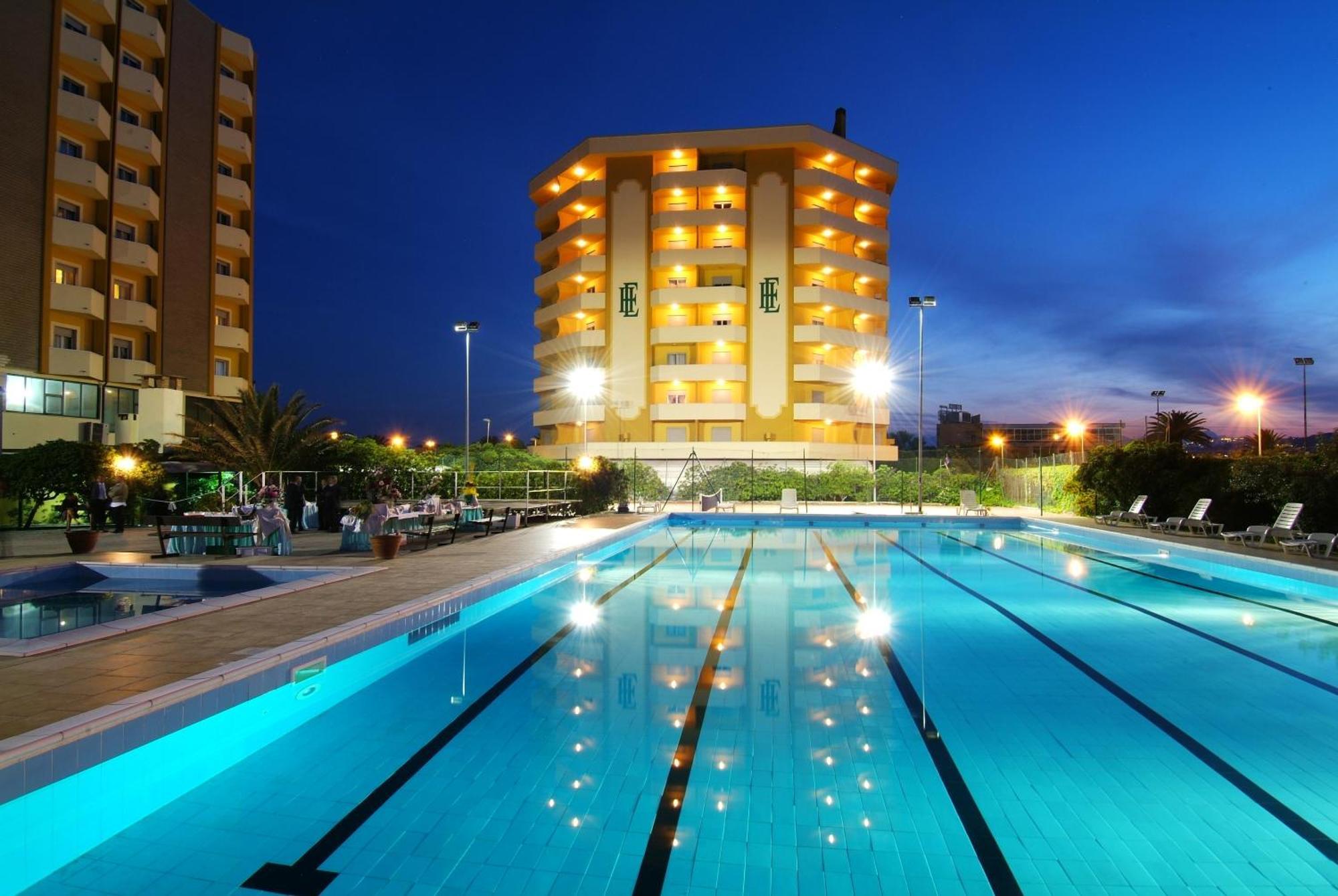 Grand Eurhotel Montesilvano Marina Екстериор снимка