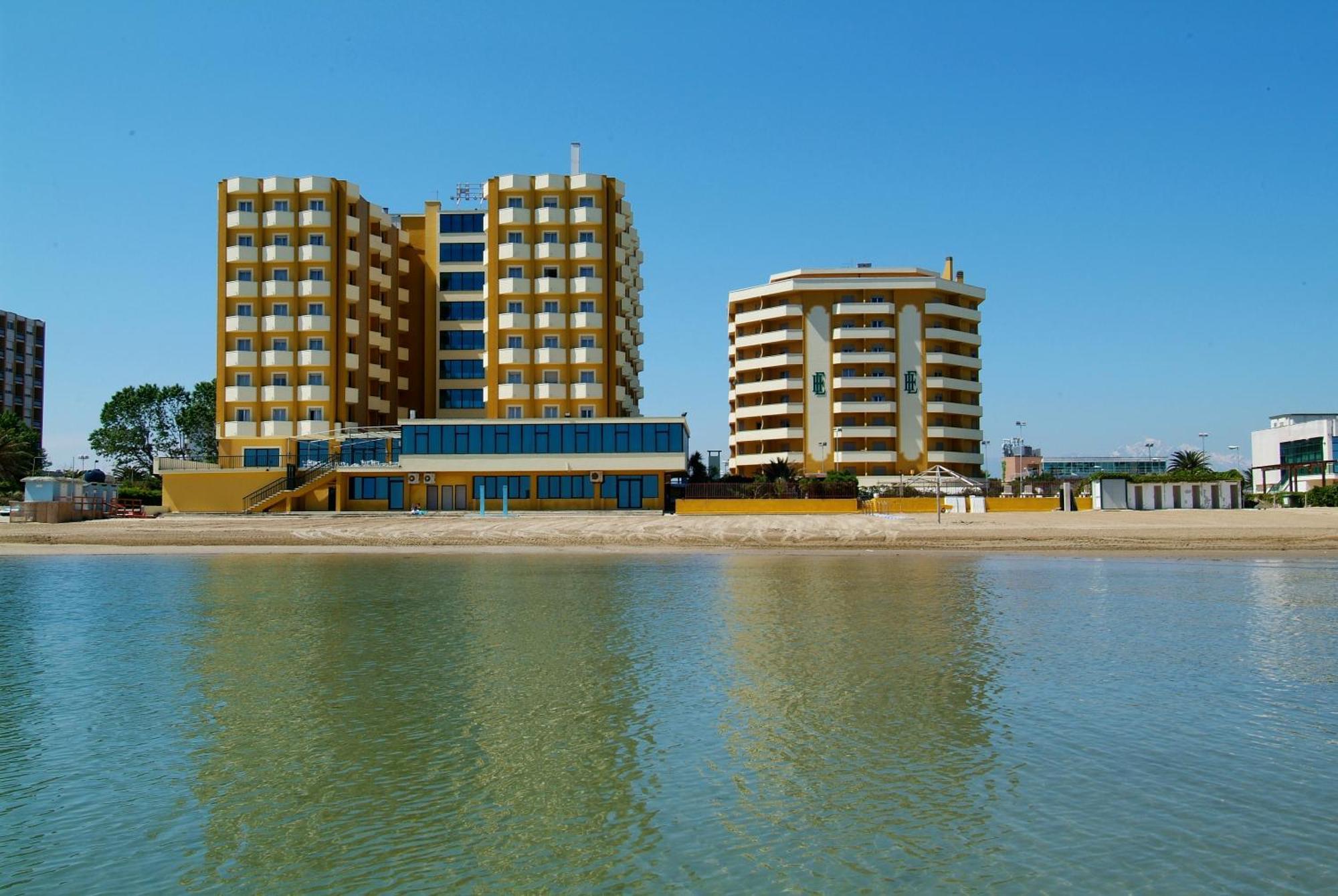 Grand Eurhotel Montesilvano Marina Екстериор снимка