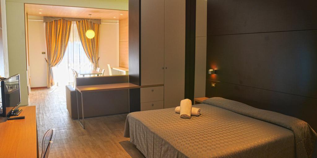 Grand Eurhotel Montesilvano Marina Екстериор снимка