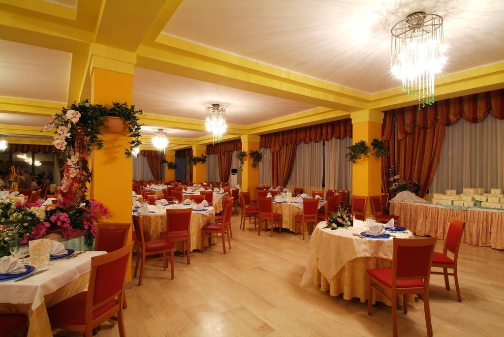 Grand Eurhotel Montesilvano Marina Екстериор снимка