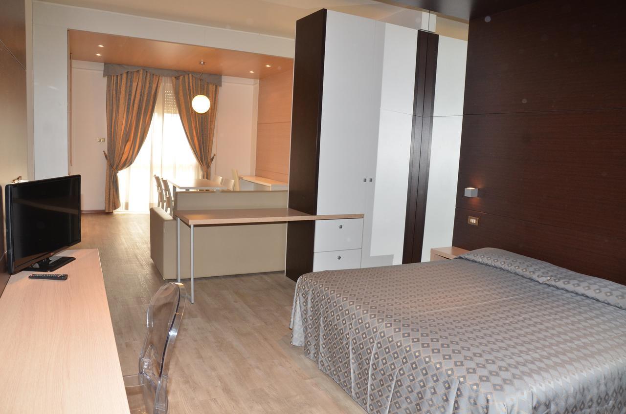 Grand Eurhotel Montesilvano Marina Екстериор снимка