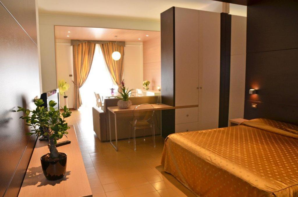 Grand Eurhotel Montesilvano Marina Екстериор снимка
